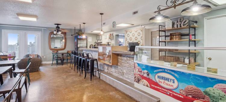 代托纳海滩豪生海滨酒店(Howard Johnson by Wyndham Oceanfront Daytona Beach)图片