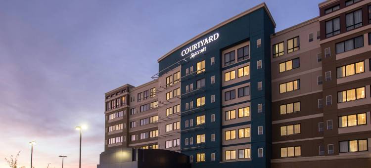 卡尔加里南万怡酒店(Courtyard Calgary South)图片