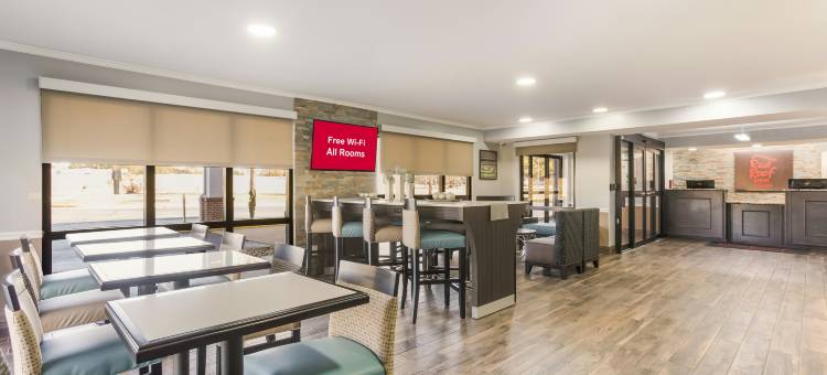 亚拉巴马州阿森斯红屋顶套房酒店(Red Roof Inn & Suites Athens, Al)图片