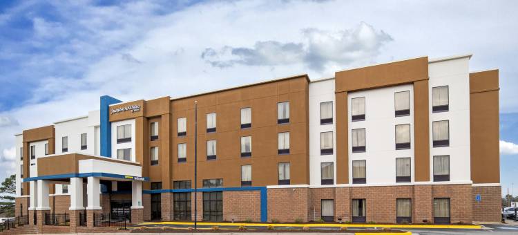 奥古斯塔西欢朋套房旅馆(Hampton Inn & Suites Augusta West)图片