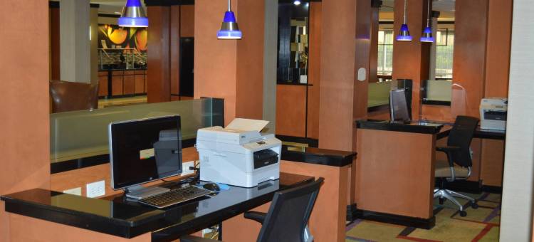 休斯顿钱诺夫万豪万枫酒店(Fairfield Inn & Suites Houston Channelview)图片