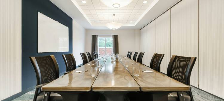 夏洛特诺曼湖/莫尔斯威尔 SpringHill Suites 酒店(SpringHill Suites Charlotte Lake Norman/Mooresville)图片