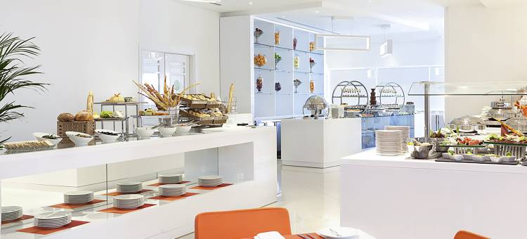 迪拜阿尔巴沙诺富特酒店(Novotel Dubai Al Barsha)图片