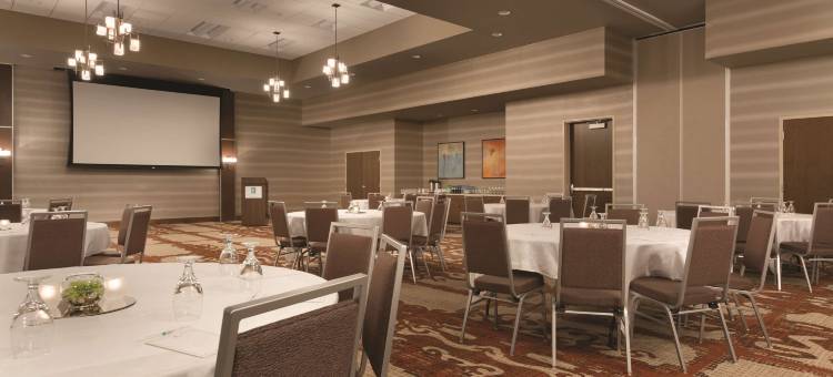 阿克伦广机场希尔顿安泊酒店(Embassy Suites by Hilton Akron Canton Airport)图片