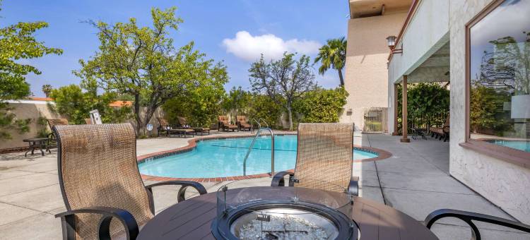 千橡市贝斯特韦斯特优质酒店(Best Western Plus Thousand Oaks Inn)图片