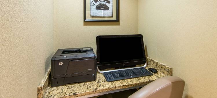 北坎顿麦客达套房酒店(Microtel Inn & Suites by Wyndham North Canton)图片