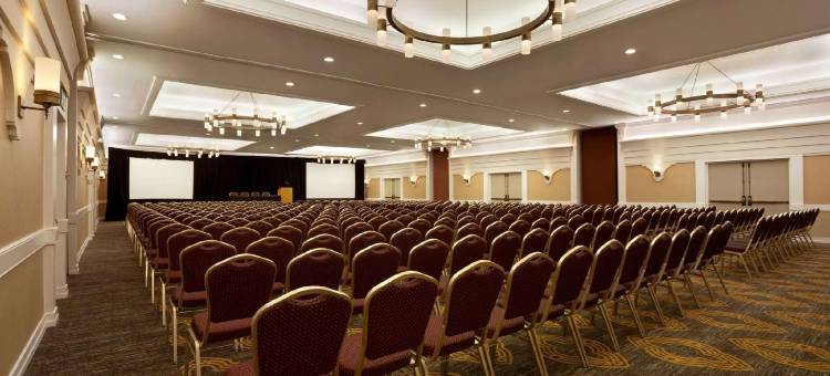 盐湖城机场希尔顿逸林酒店(DoubleTree by Hilton Hotel Salt Lake City Airport)图片