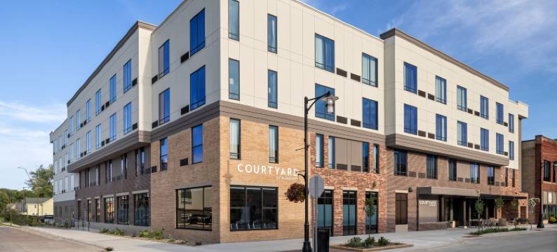 奥瓦通纳市中心万怡酒店(Courtyard Owatonna Downtown)图片