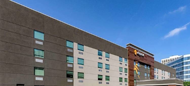 休斯顿西南拉昆塔温德姆套房酒店(La Quinta Inn & Suites by Wyndham Houston Southwest)图片