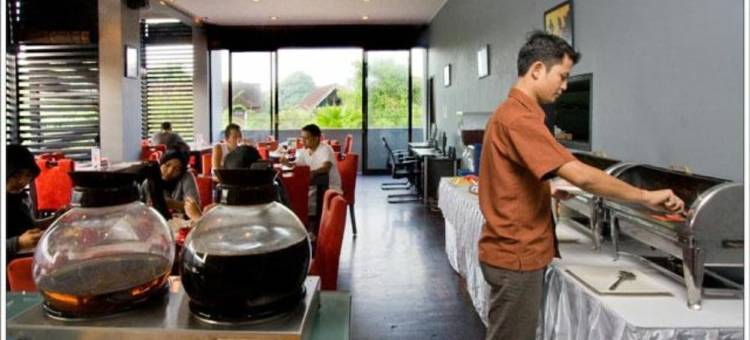 巴厘岛水明漾和谐酒店(The Harmony Hotel Seminyak Bali)图片
