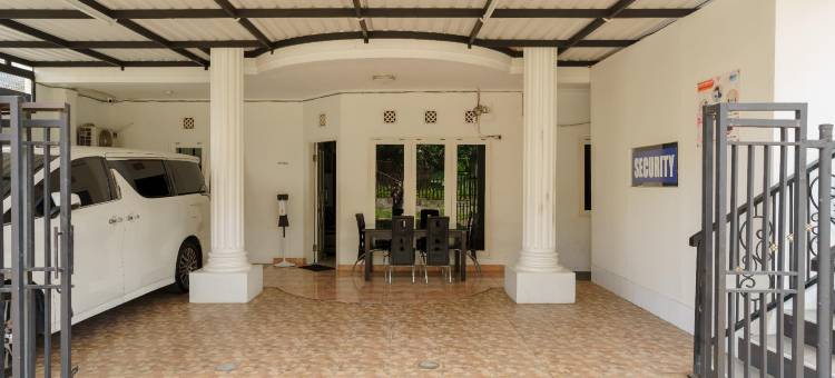 法斯特豪斯 Syariah 茂物 Mitra 红门(Fast Hous Syariah Bogor Mitra RedDoorz)图片