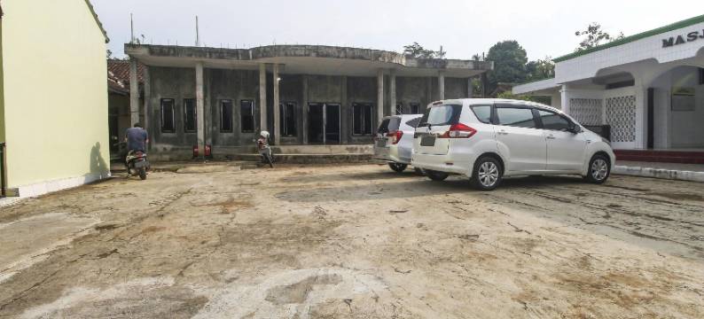 Hotel O 塞拉马尼克池阿米斯村旅游区酒店(Hotel O Desa Wisata Selamanik Ciamis)图片