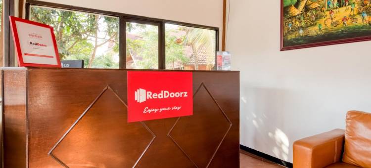 红多兹伊斯兰酒店-近戈尔肯阿罗克(RedDoorz Syariah Near Gor Ken Arok)图片