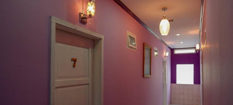 红多兹酒店@奥丽亚马真酒店(RedDoorz @ Hotel Aulia Majene)图片