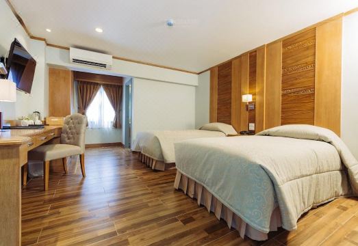 Decharme Hotel Hotel Overview