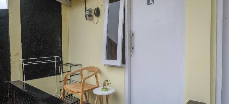 红门酒店-近三宝垄恩加利安佩尔马塔美迪卡医院(RedDoorz Near RS Permata Medika Ngaliyan Semarang)图片