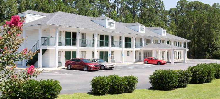 斯泰茨伯勒温德姆速8酒店(Super 8 by Wyndham Statesboro)图片