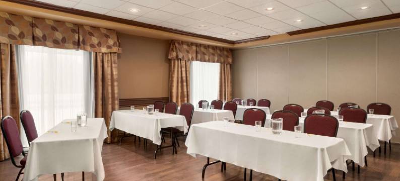 莱维斯戴斯酒店(Days Inn by Wyndham Levis)图片