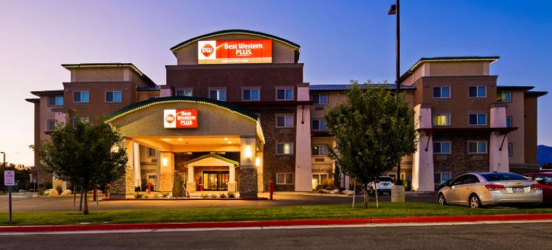 雷顿公园贝斯特韦斯特优质酒店(Best Western Plus Layton Park Hotel)图片