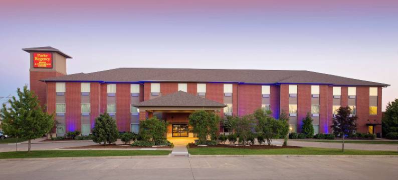 帕克雷根希酒店及会议中心，贝斯特韦斯特品质精选(Parke Regency Hotel & Conf Ctr., BW Signature Collection)图片