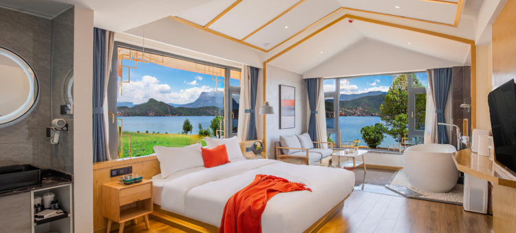 泸沽湖津云轻奢客栈图片