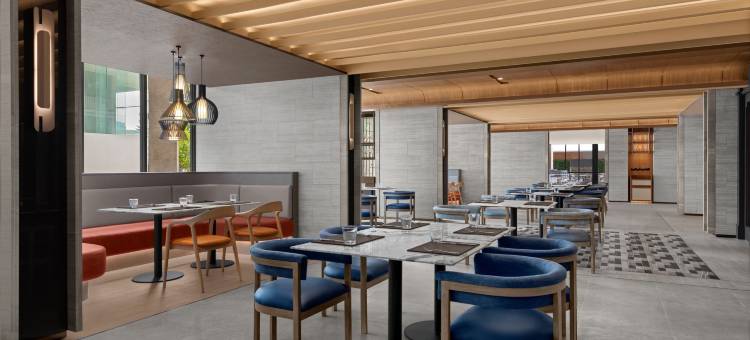 曼谷苏坤 20 号万怡酒店(Courtyard Bangkok Sukhumvit 20)图片