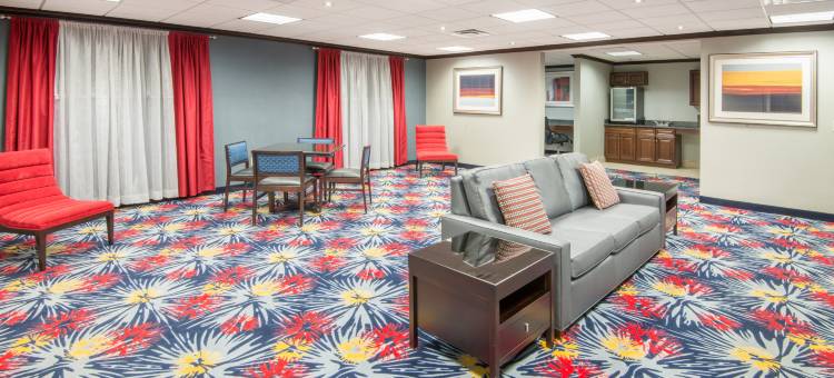 Holiday Inn Express 克利夫兰机场 - 布鲁克公园(Holiday Inn Express Cleveland Airport - Brook Park)图片