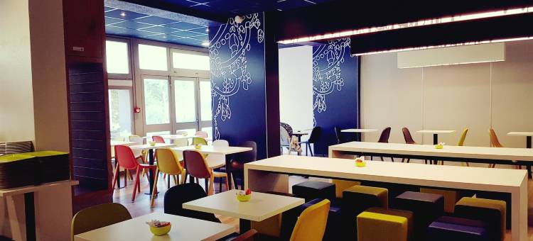 宜必思快捷阿尔斯会议中心酒店(Ibis Budget Arles Palais des Congres)图片