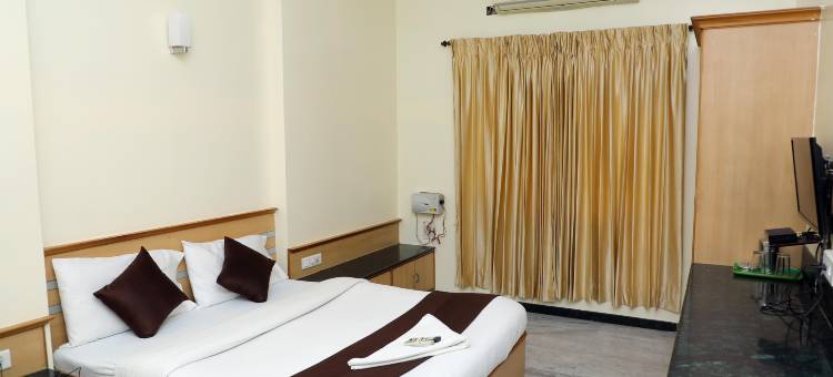 Fabhotel Ess天堂(FabHotel Ess Paradise - Nr Bus Stand)图片