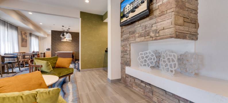 斯皮尔菲什万枫酒店及套房(Fairfield Inn & Suites Spearfish)图片