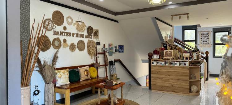 但丁隐居处(Dante's Hideaway)图片