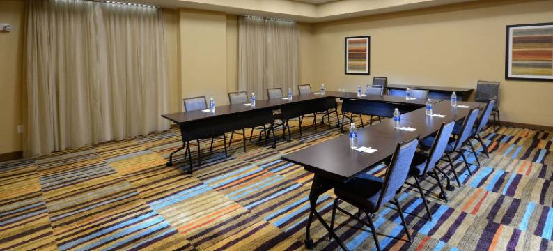 罗利Capital大道/I-540万枫酒店及套房(Fairfield Inn & Suites Raleigh Capital Blvd./I-540)图片