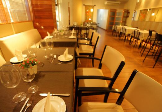 Hotel Bhally Hotel Overview