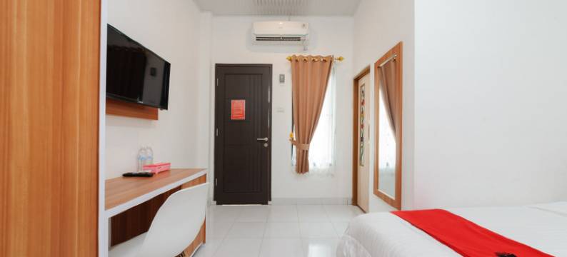 RedDoorz Plus Syariah Near Mall Boemi Kedaton Lampung图片