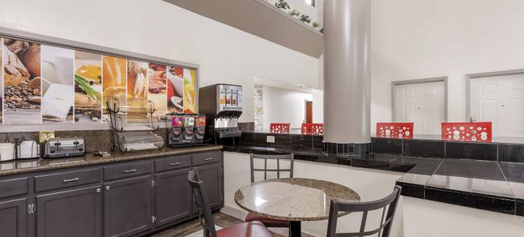 密西西比克林顿红屋顶套房客栈(Red Roof Inn & Suites Clinton, MS)图片