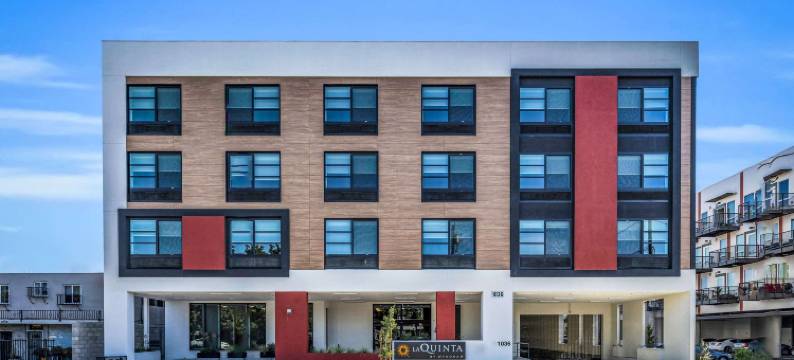 圣何塞硅谷温德姆拉昆塔套房酒店(La Quinta Inn & Suites by Wyndham San Jose Airport-Downtown)图片