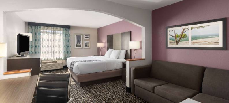 斯内尔维尔石头山拉昆塔温德姆套房酒店(La Quinta Inn & Suites by Wyndham Snellville-Stone Mountain)图片