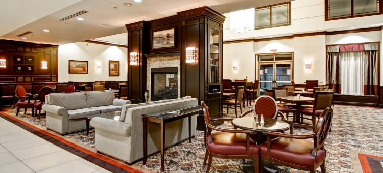 多伦多机场管理中心Homewood Suites by Hilton(Homewood Suites by Hilton Toronto Airport Corporate Centre)图片