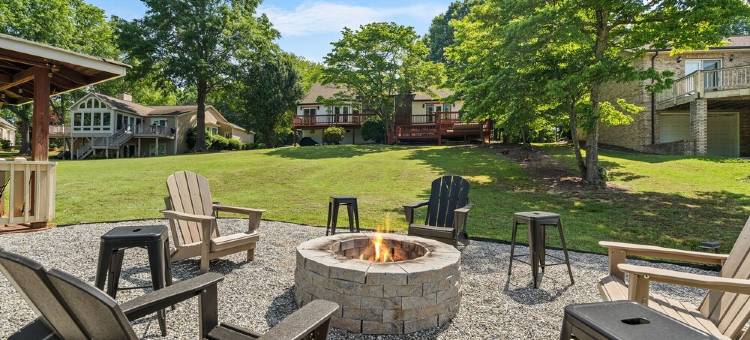 Luxury on the Lake - Waterfront, Private Dock, Kayaks, Paddle Boards, Fire Pit图片