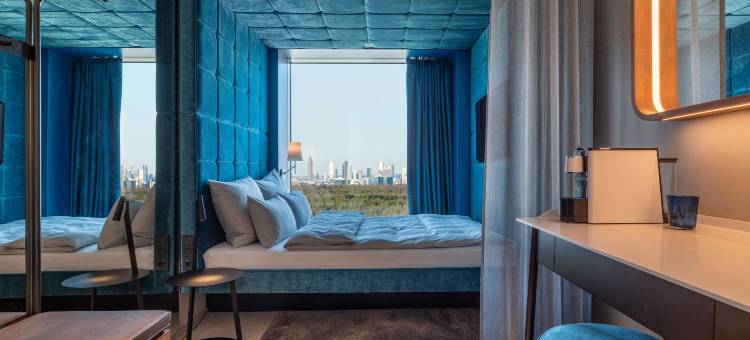 Bmine Frankfurt Airport图片