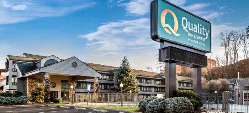 凯艺套房酒店-多雷伍道(Quality Inn & Suites at Dollywood Lane)图片