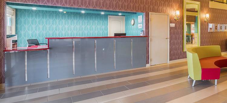 克拉丽奥酒店&套房(Clarion Inn & Suites)图片