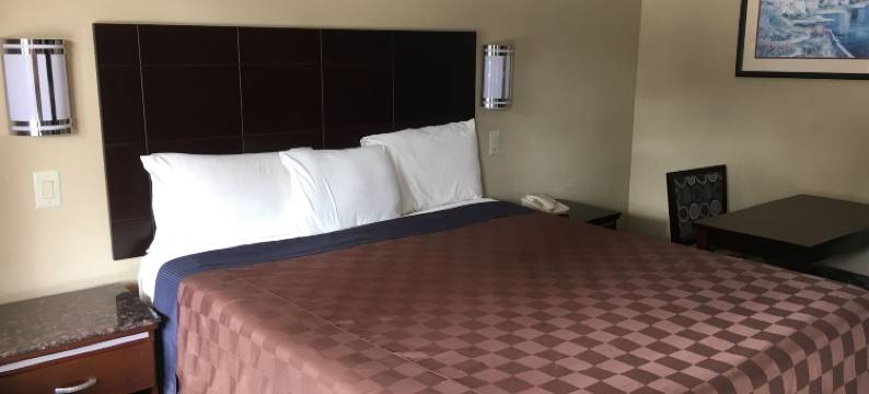 德尔阿莫旅馆(Del Amo Inn)图片