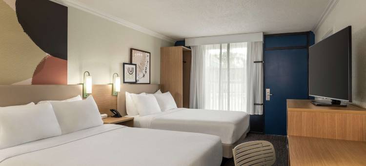 萨拉索塔西埃斯特基盖特威希尔顿斯巴克酒店(Spark by Hilton Sarasota Siesta Key Gateway)图片