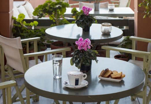 Esperance 1 Hotel Overview