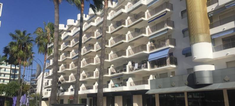 阿卡西亚斯萨鲁公寓酒店(Acacias Apartamentos Salou)图片