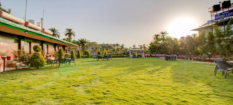 Fabhotel皇家花园度假村(FabHotel Resort Royal Garden Retreat)图片