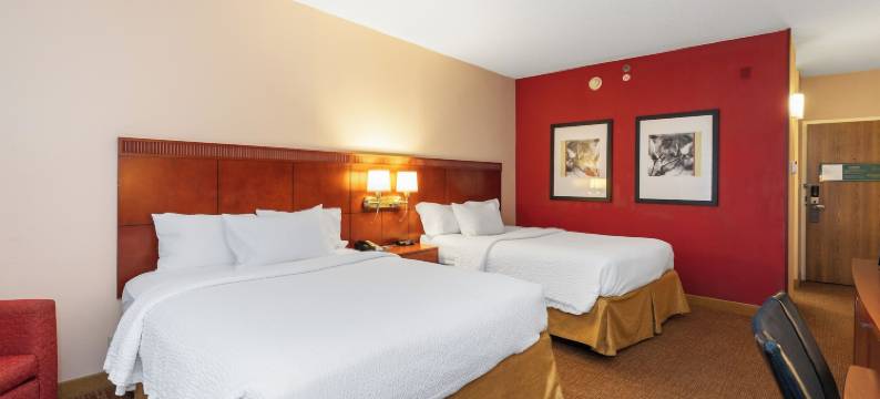 霍兰托莱多机场万怡酒店(Courtyard Toledo Airport Holland)图片