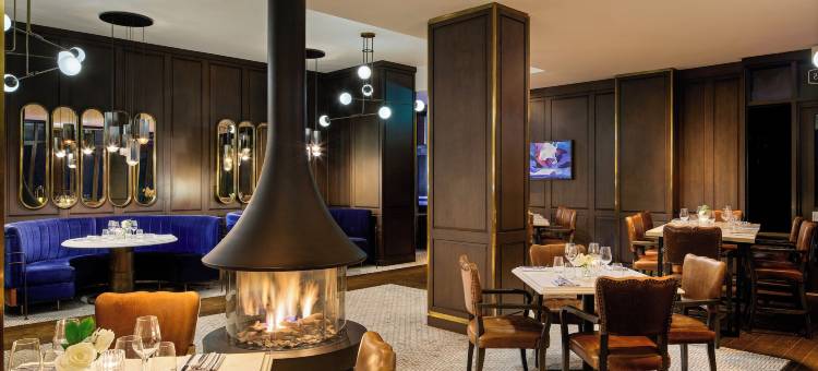 费尔蒙特特雷布兰特酒店(Fairmont Tremblant)图片