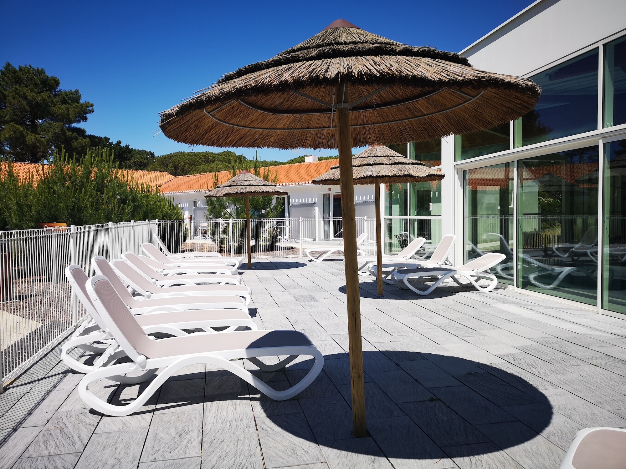 Vent d'Eden Park Hôtel Over view